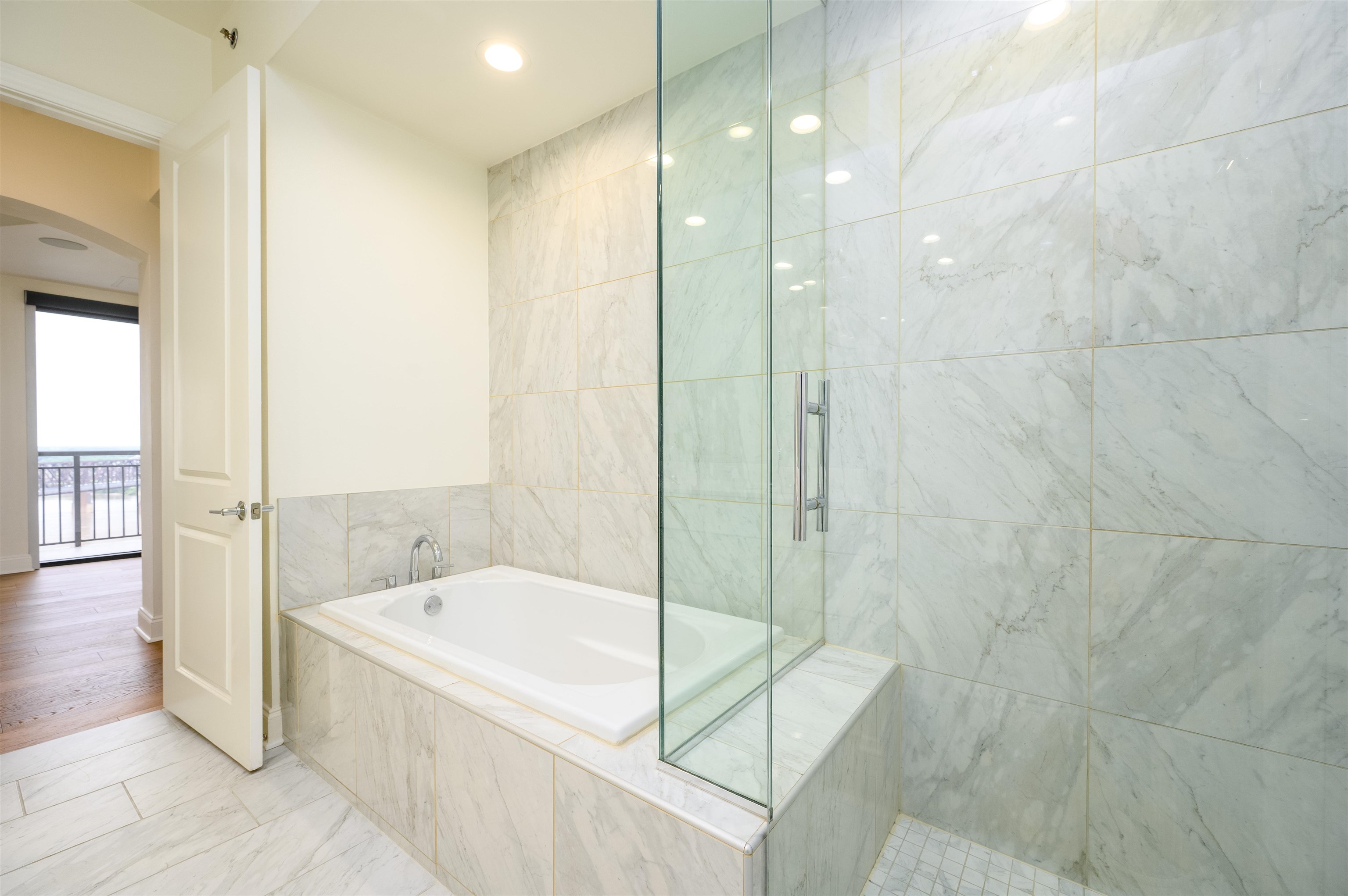 717 Riverside Drive, Unit 1505 Memphis, TN 38103 - Photo 19 of 40