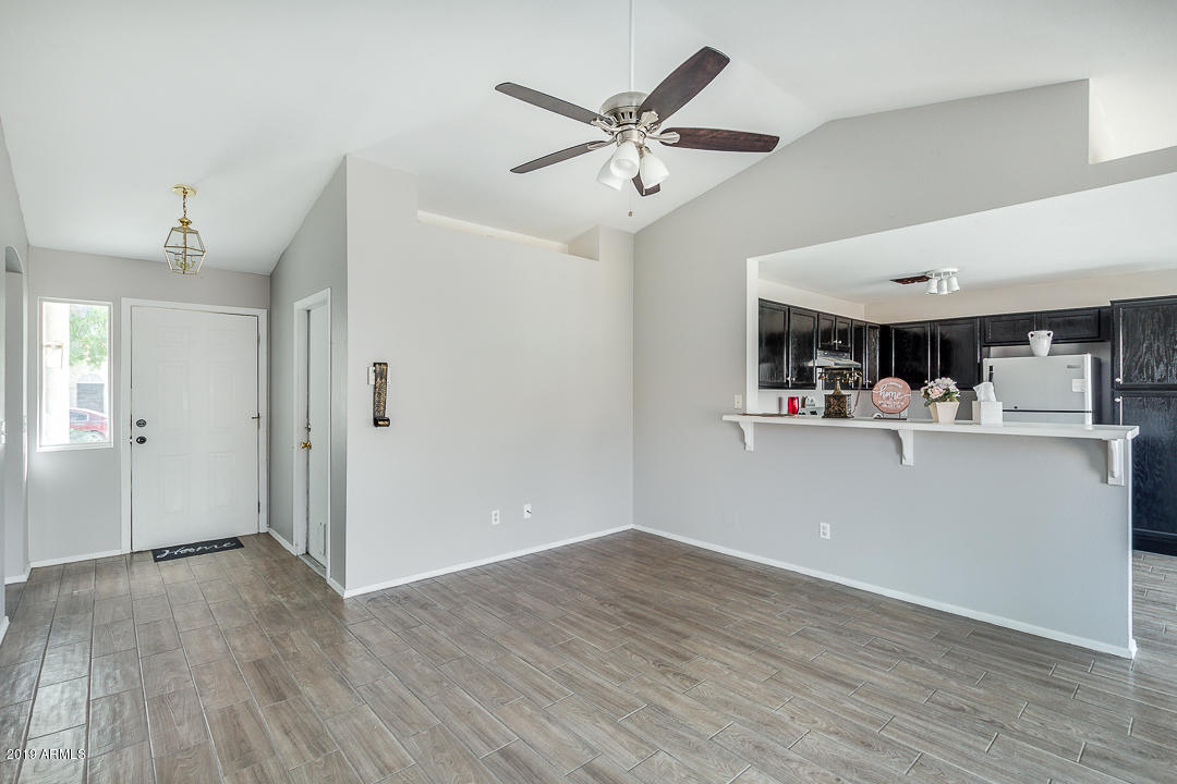 8422 West Berkeley Road Phoenix, AZ 85037 - Photo 4 of 29 04-Berkeley