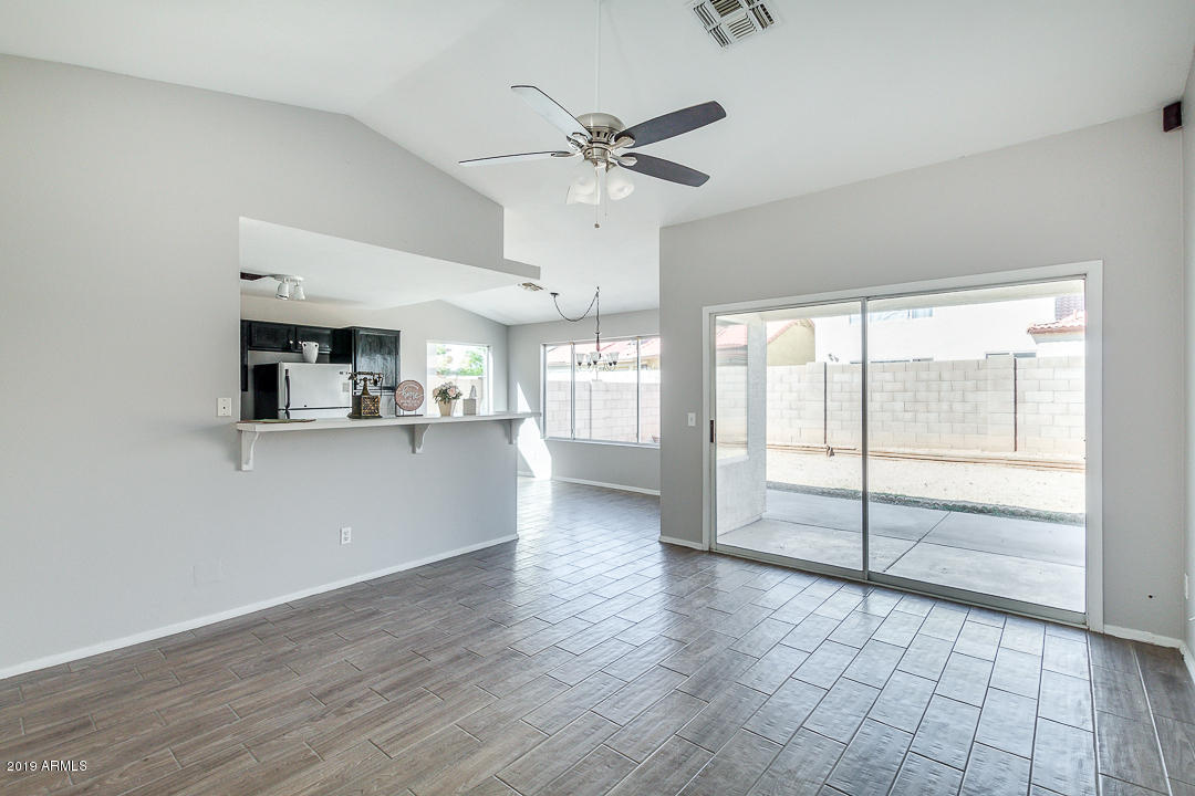 8422 West Berkeley Road Phoenix, AZ 85037 - Photo 5 of 29 05-Berkeley