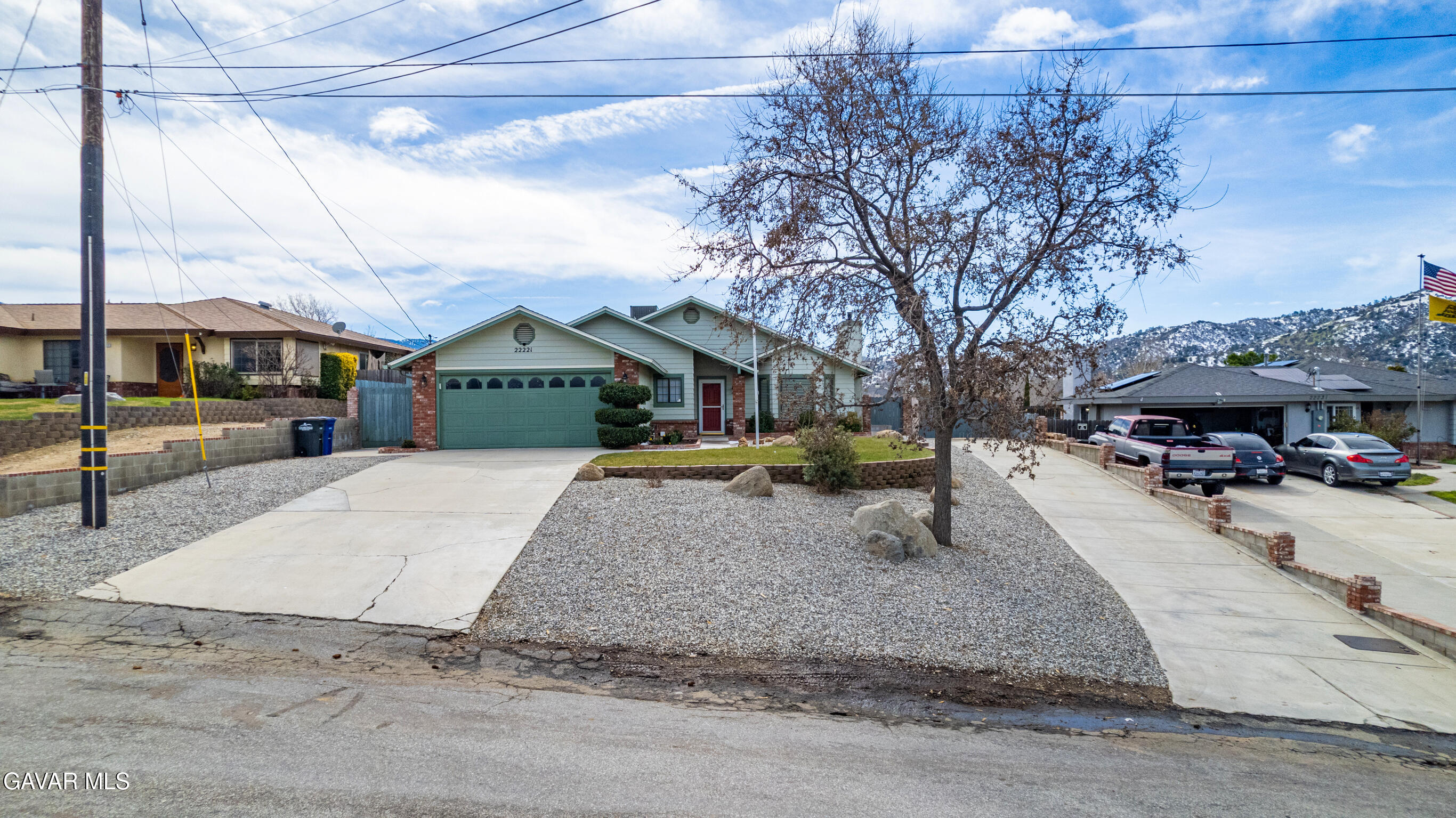 22221 Bogie Street Tehachapi, CA 93561 - Photo 33 of 38 34