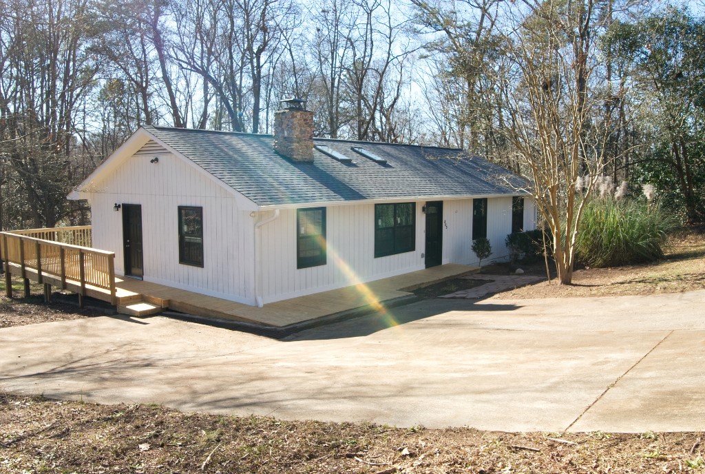 305 Lakecrest Road Anderson, SC 29625 - Photo 15 of 17