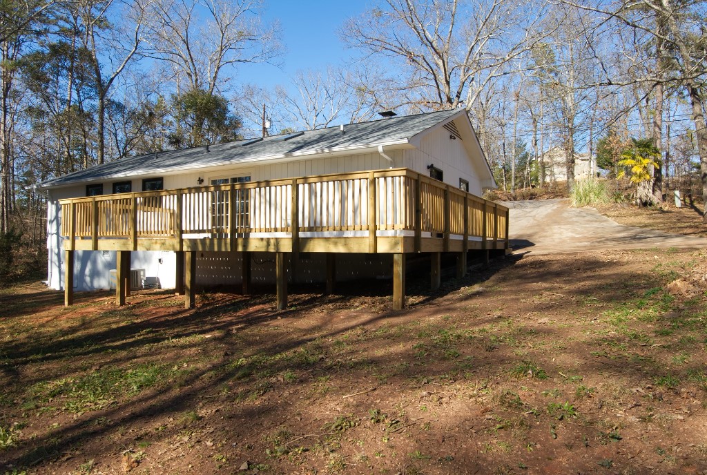 305 Lakecrest Road Anderson, SC 29625 - Photo 3 of 17
