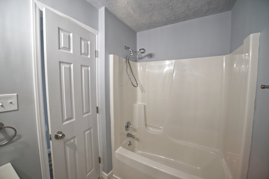 305 Lakecrest Road Anderson, SC 29625 - Photo 9 of 17