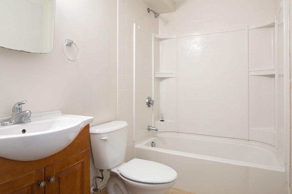 45 Chelsea Street, Unit 1 Boston, MA 02129 - Photo 16 of 17