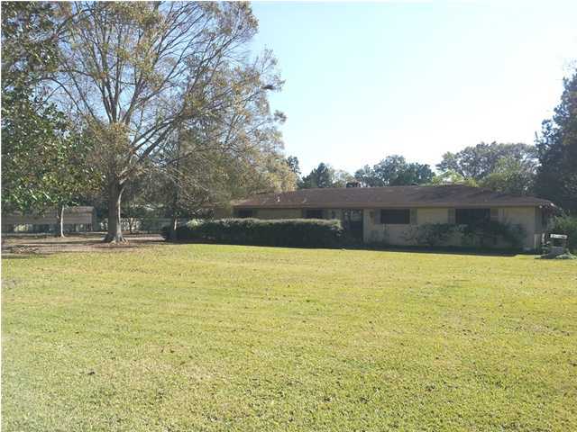 6614 Daspit Road New Iberia, LA 70563 - Photo 1 of 14 Primary Photo
