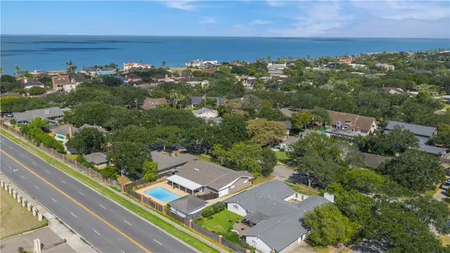 $519,900 | 53 Camden Place, Corpus Christi, TX 78412