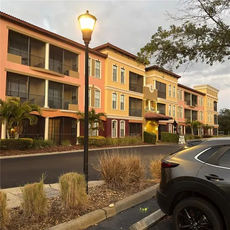 $285,000 | 13941 Clubhouse Drive, Unit 208, Tampa, FL 33618