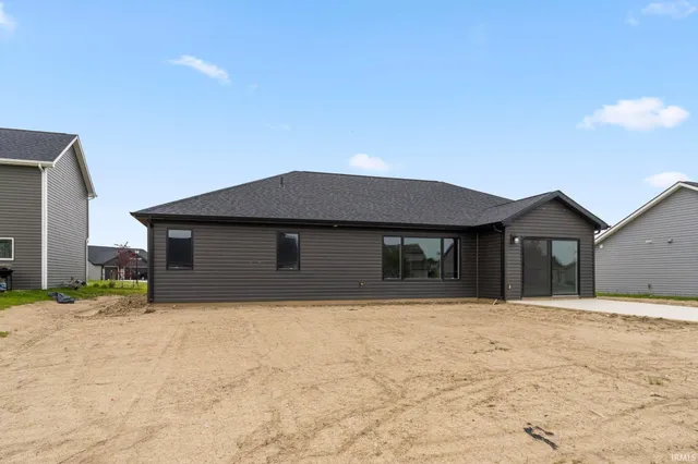 $369,900 | 1308 Marsh Deer Run, Huntertown, IN 46748