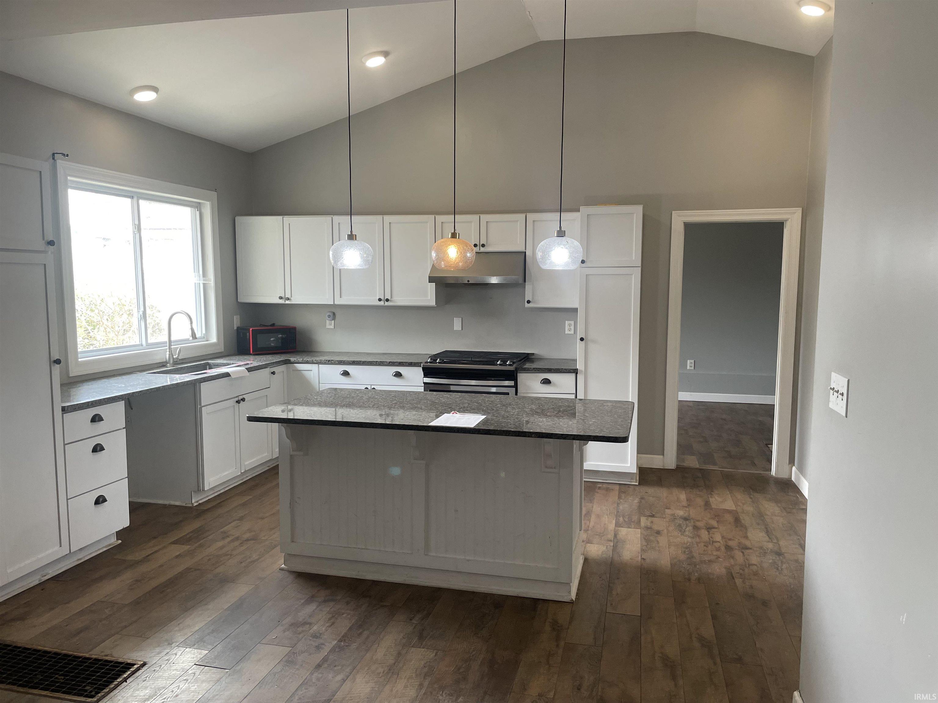 110 15th Street Logansport, IN 46947 - Photo 11 of 36