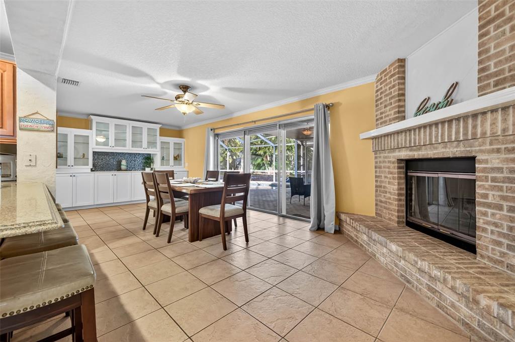 11275 Apache Place Largo, FL 33774 - Photo 12 of 22