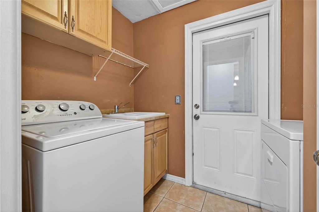 11275 Apache Place Largo, FL 33774 - Photo 16 of 22