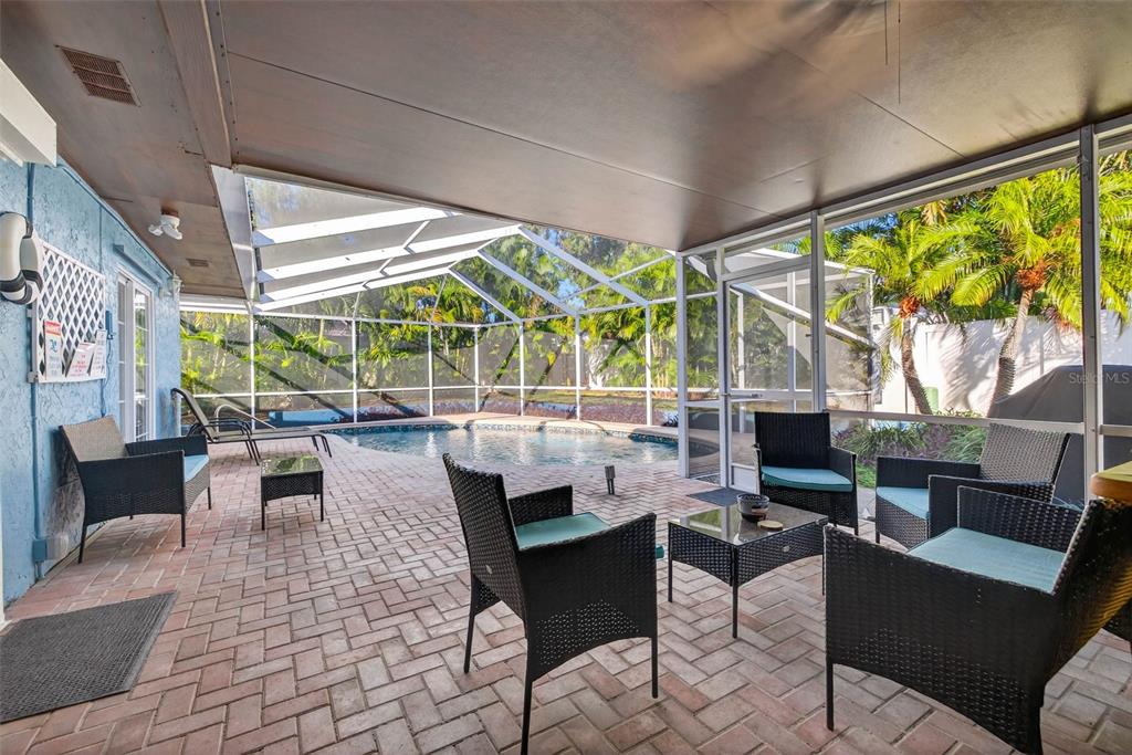 11275 Apache Place Largo, FL 33774 - Photo 18 of 22