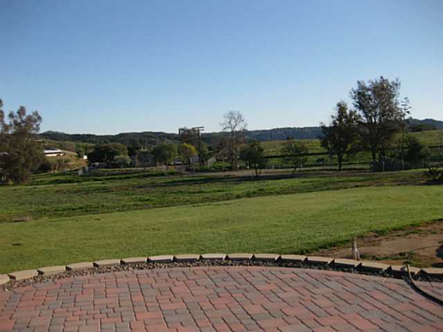 10376 West Lilac Road Escondido, CA 92026 - Photo 4 of 13