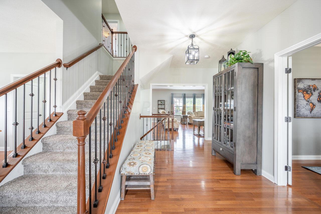 6957 Dean Farm Road New Albany, OH 43054 - Photo 8 of 56 DF Foyer 2