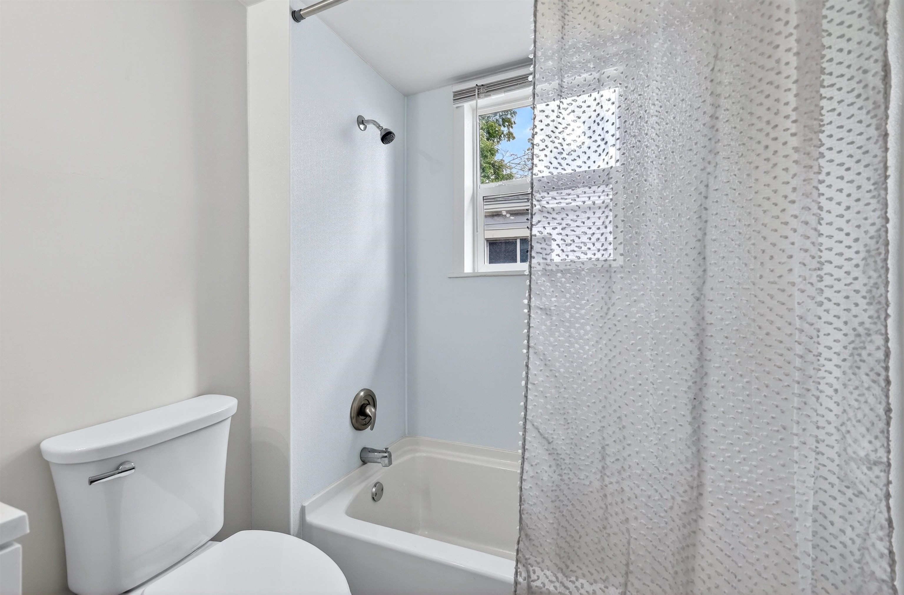 207 East Baldwin Avenue Spokane, WA 99207 - Photo 18 of 48