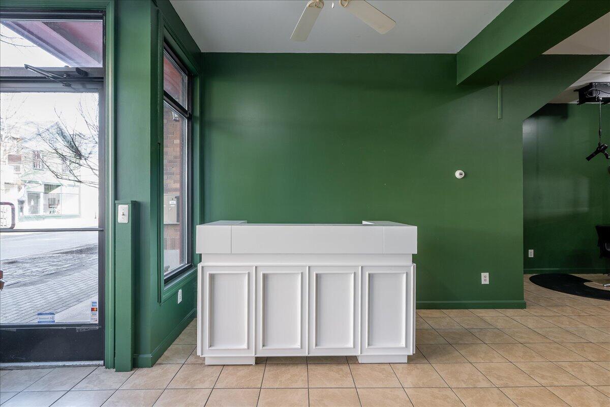 453 Main Street, Unit 2 Rockland, ME 04841 - Photo 5 of 37 08-453 Unit 2-8