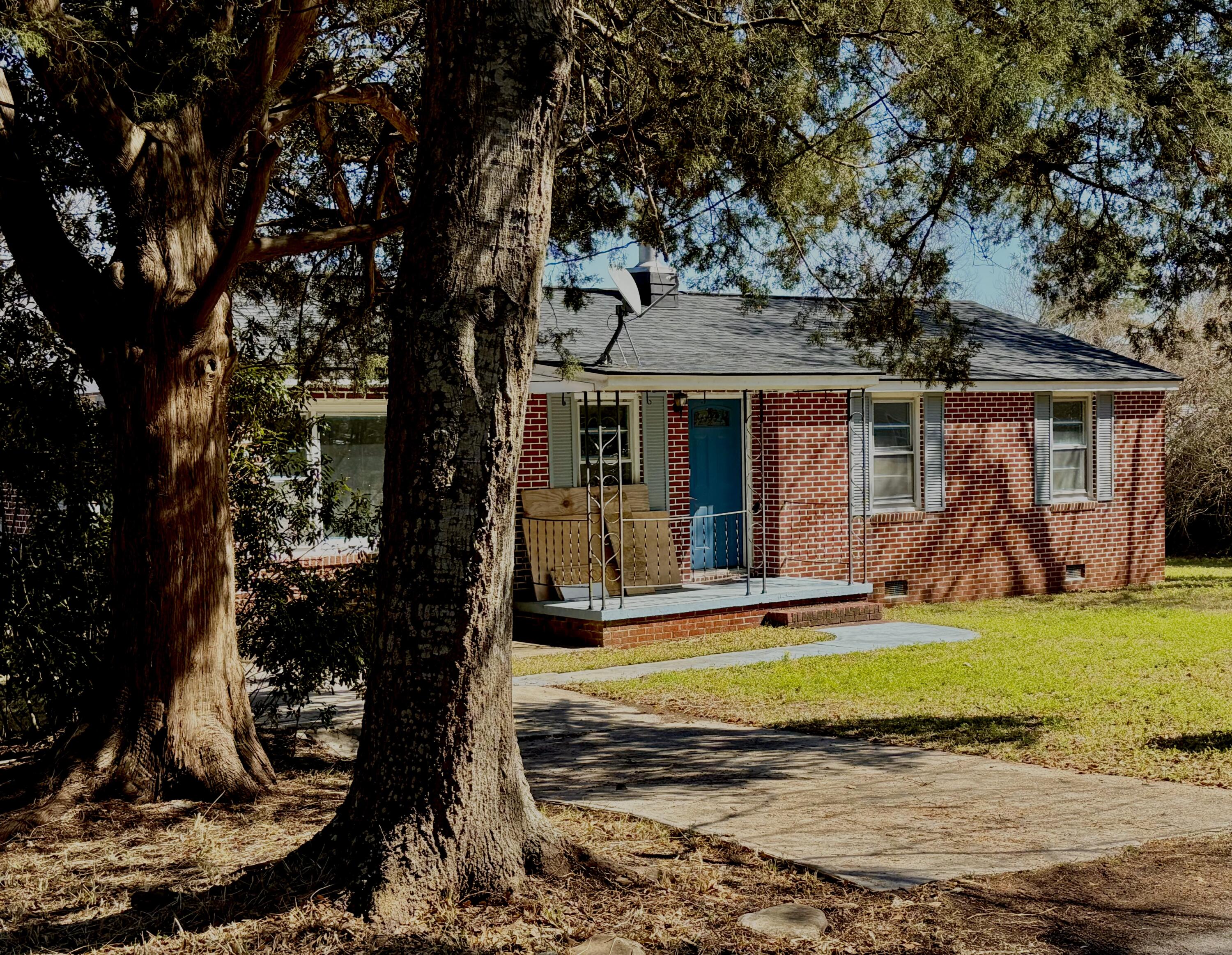 8934 Powell Road North Charleston, SC 29406 - Photo 1 of 4 IMG_3241