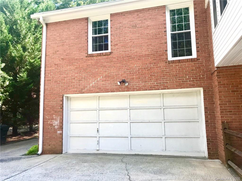 708 Trail Ridge Road Matthews, NC 28105 - Photo 28 of 40 a front view of a house