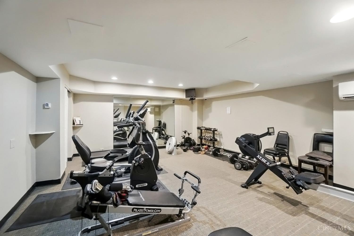 1815 William Howard Taft Road, Unit 702 Cincinnati, OH 45206 - Photo 29 of 35