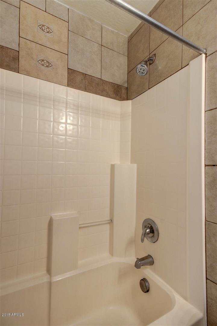 8445 West Riley Road Tolleson, AZ 85353 - Photo 14 of 23 Bathroom
