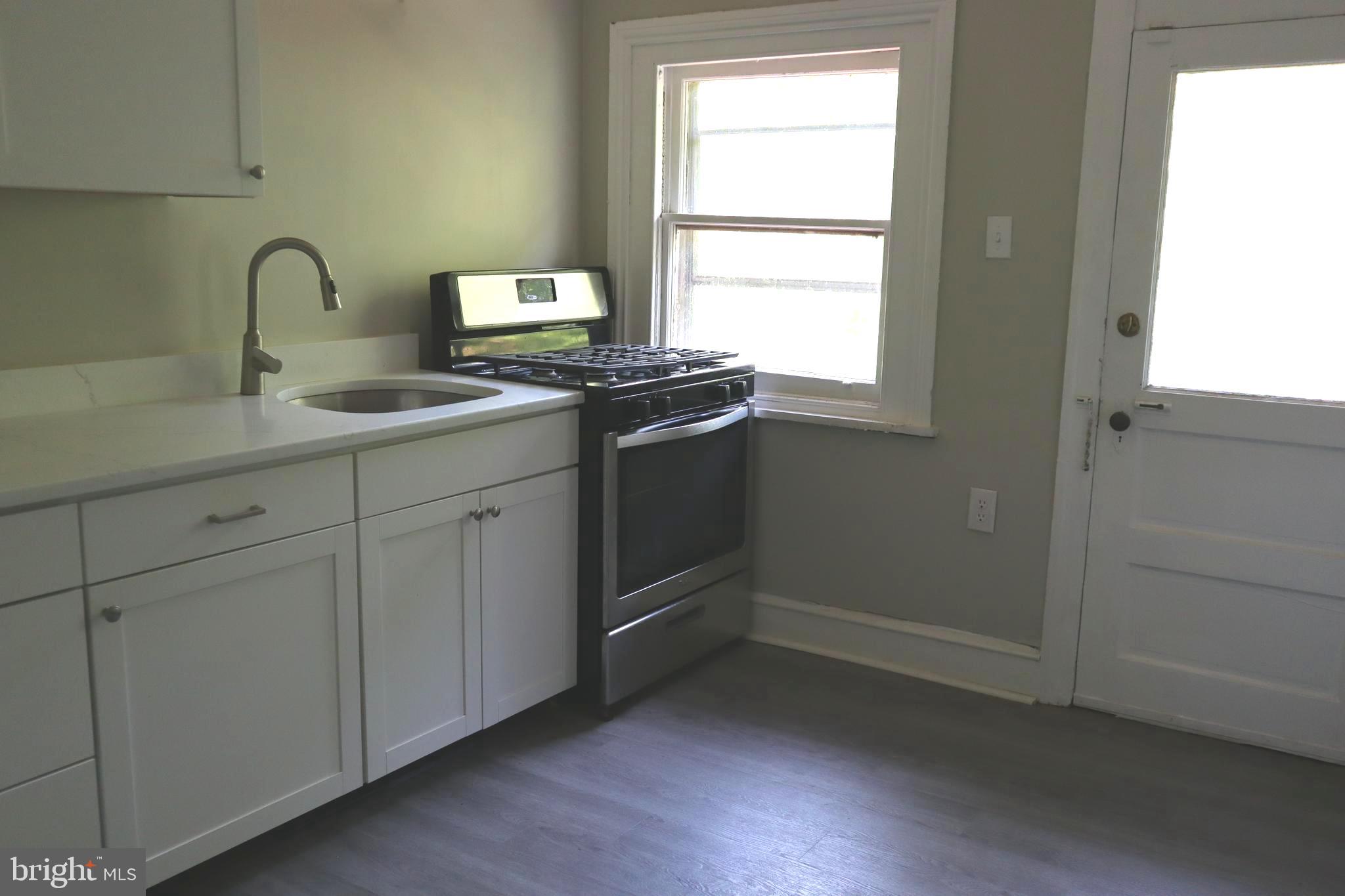 101 Main Street, Unit 3F Riverton, NJ 08077 - Photo 3 of 8
