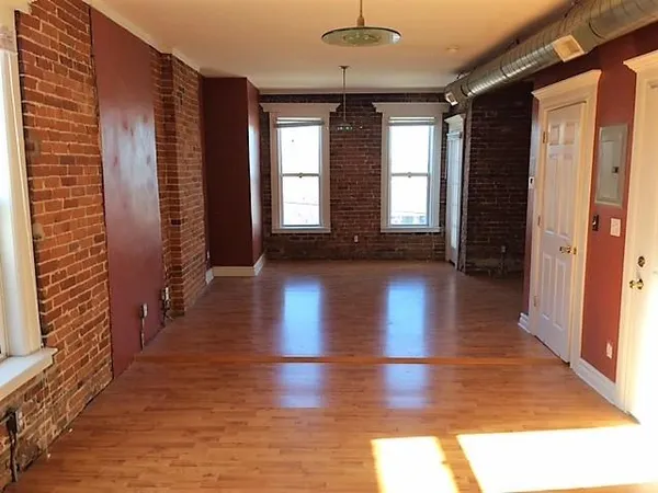 $869,000 | 569-571 Campbell Street, Kansas City, MO 64106