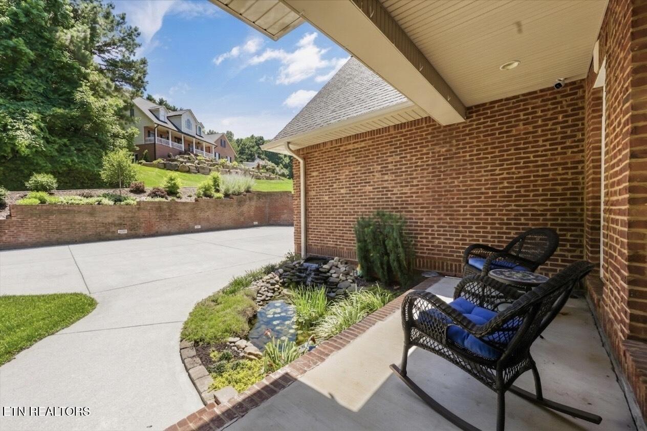 103 Winchester Circle Oak Ridge, TN 37830 - Photo 6 of 58 IMG_3088