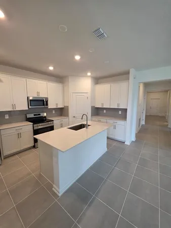 $2,700 | 5637 Nina Way, St. Cloud, FL 34771