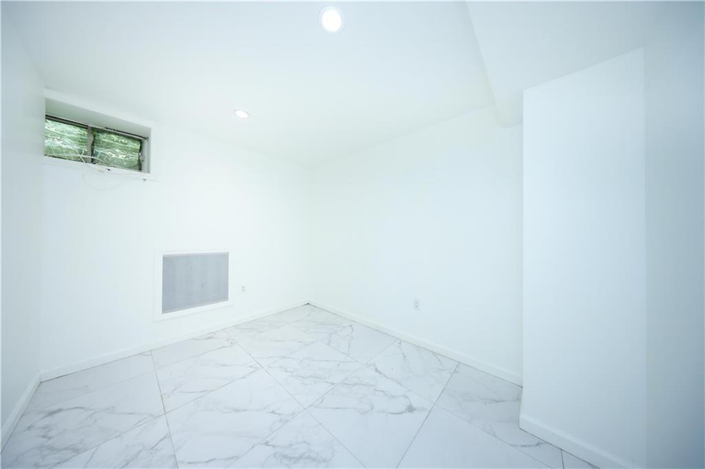 522 81 Street Brooklyn, NY 11209 - Photo 25 of 42 a view of an empty room