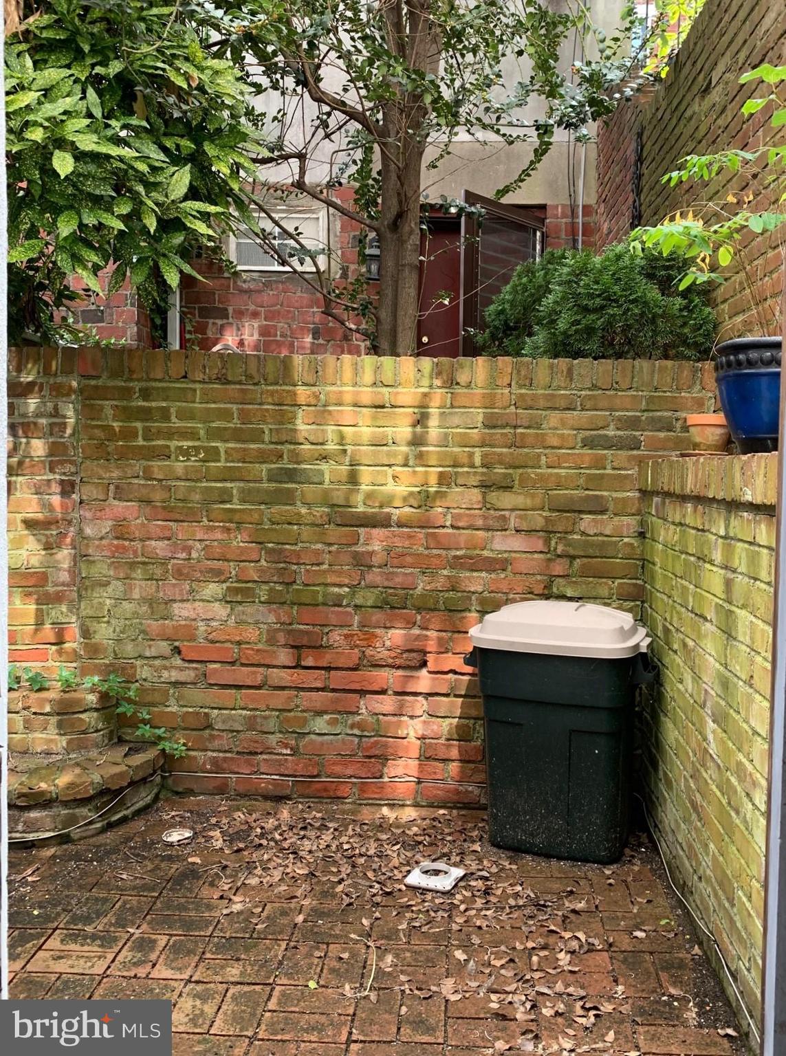 2018 Waverly Street Philadelphia, PA 19146 - Photo 8 of 22 a view of brick walls of the house