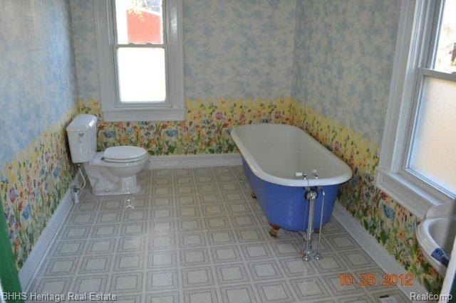 10301 Antcliff Road Fowlerville, MI 48836 - Photo 17 of 25 Bathroom