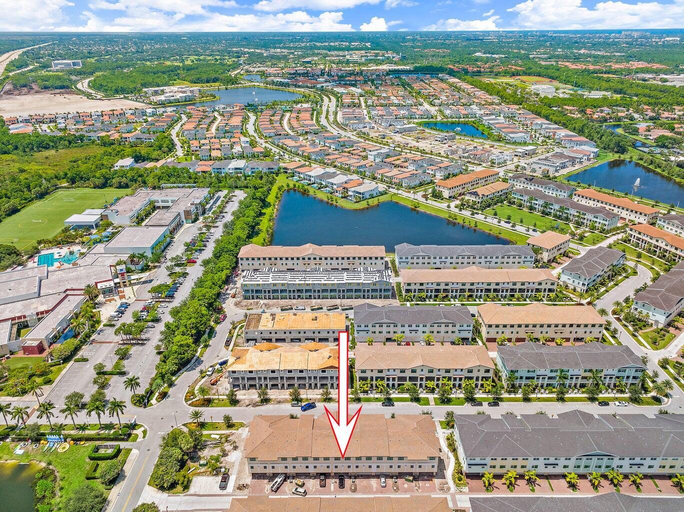 5264 Beckman Terrace Palm Beach Gardens, FL 33418 - Photo 3 of 12 a view of a city with an ocean view