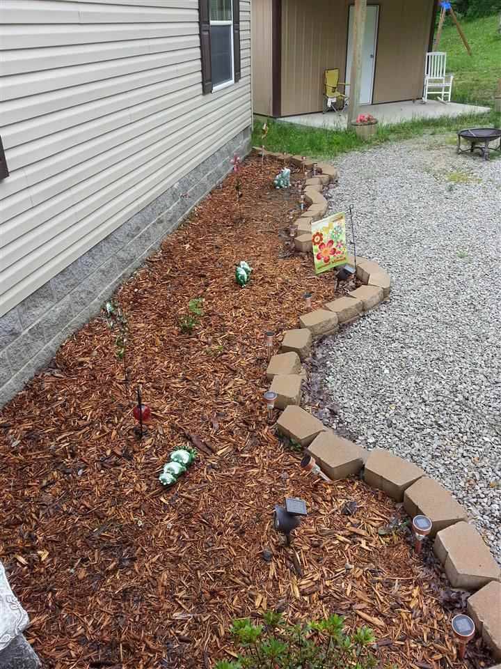 11495 Tide Road Derby, IN 47525 - Photo 3 of 17