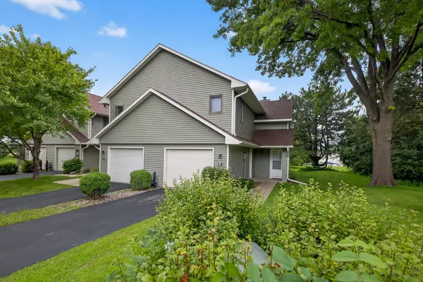 $239,900 | 19 Elton Ridge Court Northwest, Rochester, MN 55901