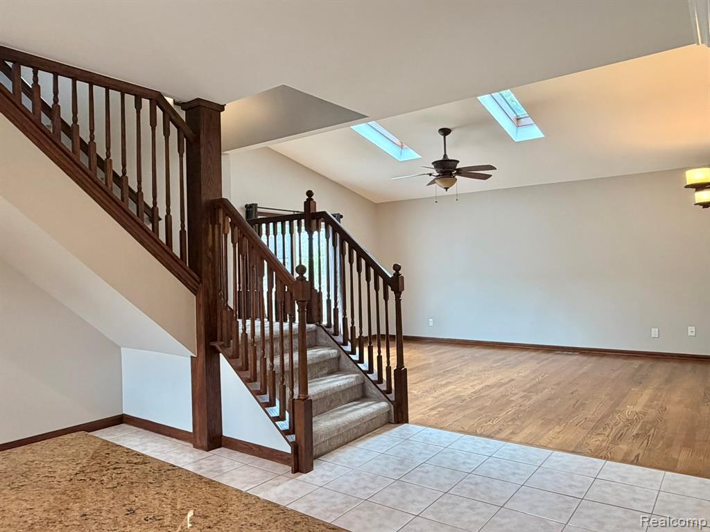 2111 Earlmont Road Berkley, MI 48072 - Photo 10 of 27