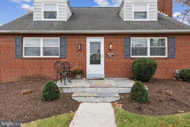 $589,900 | 2142 Woodlawn Avenue, Glenside, PA 19038