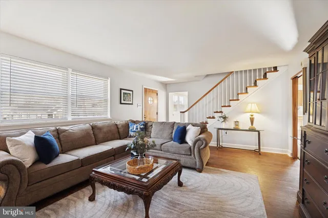 $589,900 | 2142 Woodlawn Avenue, Glenside, PA 19038