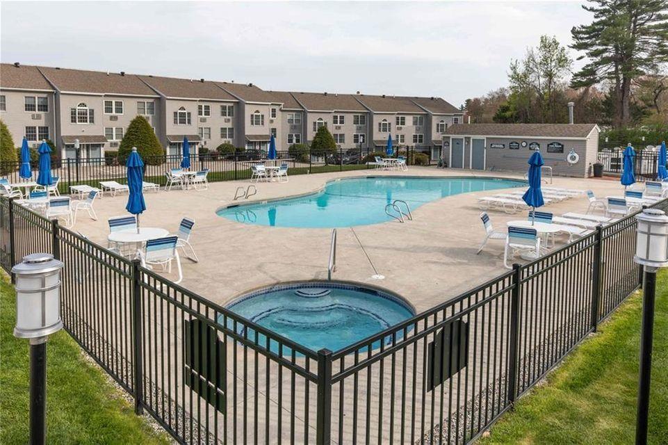 1801 Post Road, Unit 125 Wells, ME 04090 - Photo 5 of 23 Pool Spa area