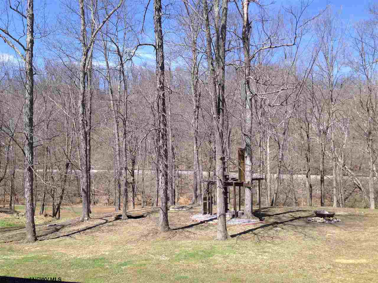 401 Sandy Holw Road Bridgeport, WV 26330 - Photo 4 of 11 Gallery Image 4