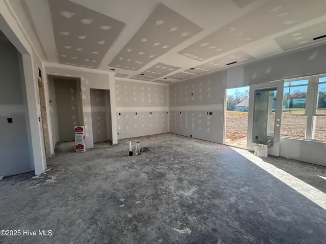 $295,900 | 3696 Drew Farmer Road, La Grange, NC 28551