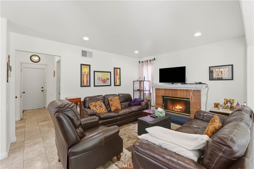 4174 Shellicia Circle Riverside, CA 92509 - Photo 20 of 67 Gallery Image 20