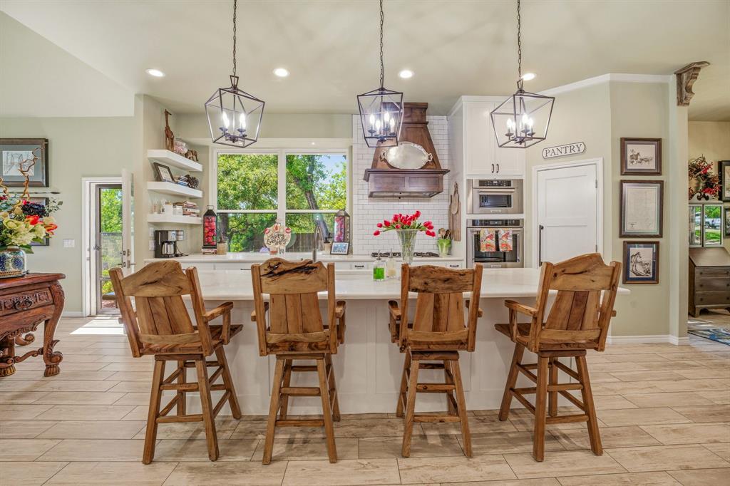 428 Timber Ridge Road Graham, TX 76450 - Photo 6 of 37 Breakfast bar