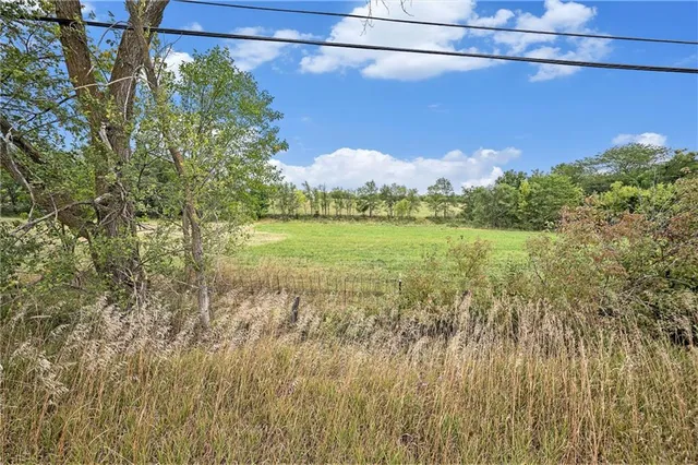 $299,000 | 5 Arnold Park, Holt, MO 64048