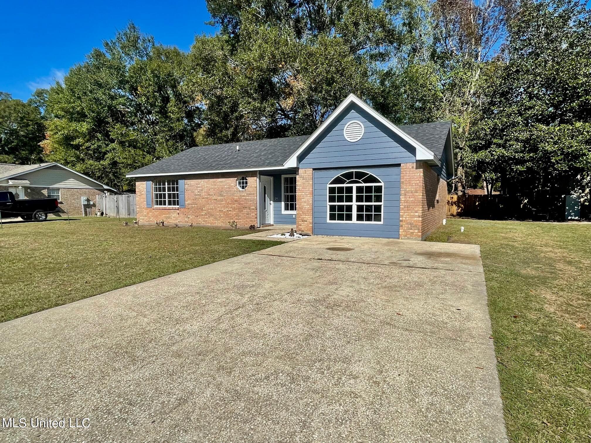 1500 Springridge Road Gautier, MS 39553 - Photo 3 of 23 IMG_8656