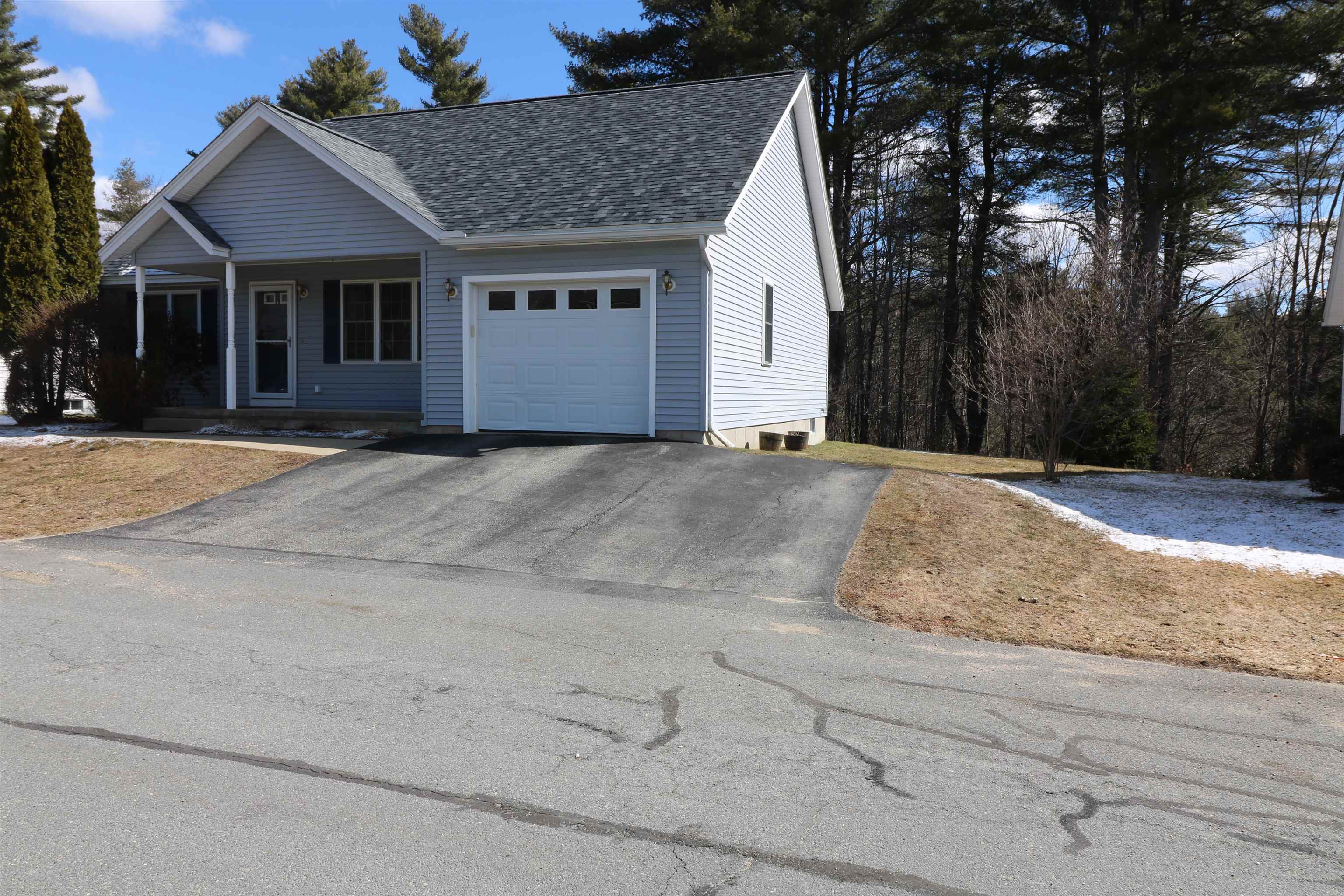 23 Coburn Way Jaffrey, NH 03452 - Photo 2 of 7