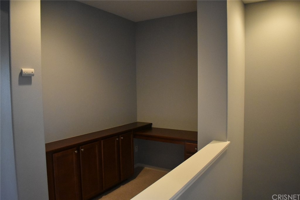 28614 North Pietro Drive Valencia, CA 91354 - Photo 5 of 8