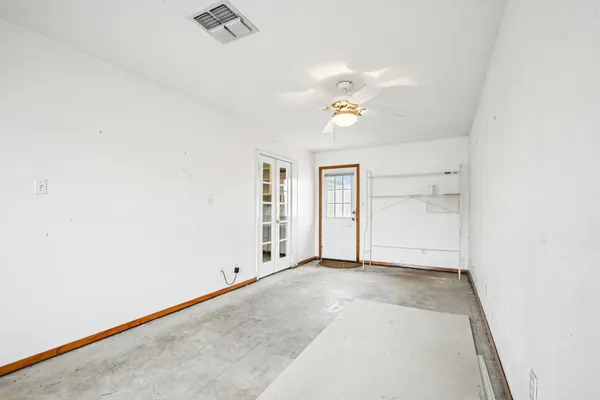 $235,000 | 102 Stubblefield Drive, Elgin, TX 78621
