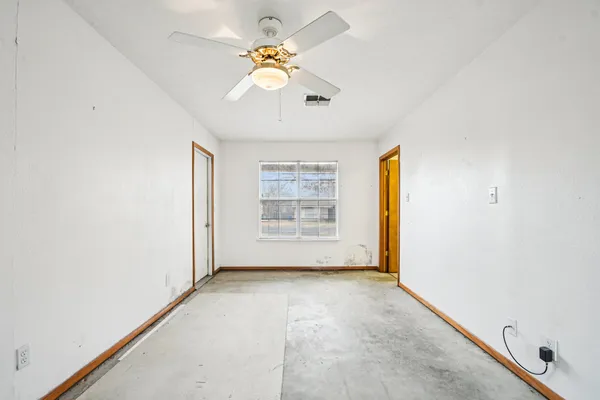 $235,000 | 102 Stubblefield Drive, Elgin, TX 78621