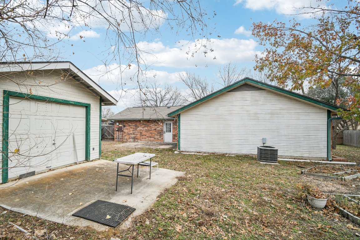 102 Stubblefield Drive Elgin, TX 78621 - Photo 38 of 39 a view of a house with a yard