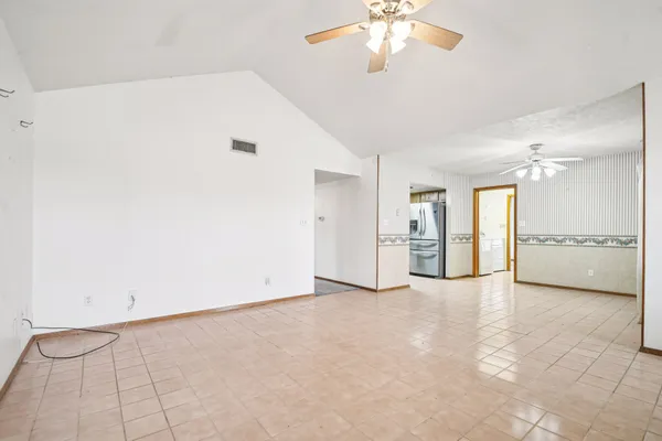 $235,000 | 102 Stubblefield Drive, Elgin, TX 78621